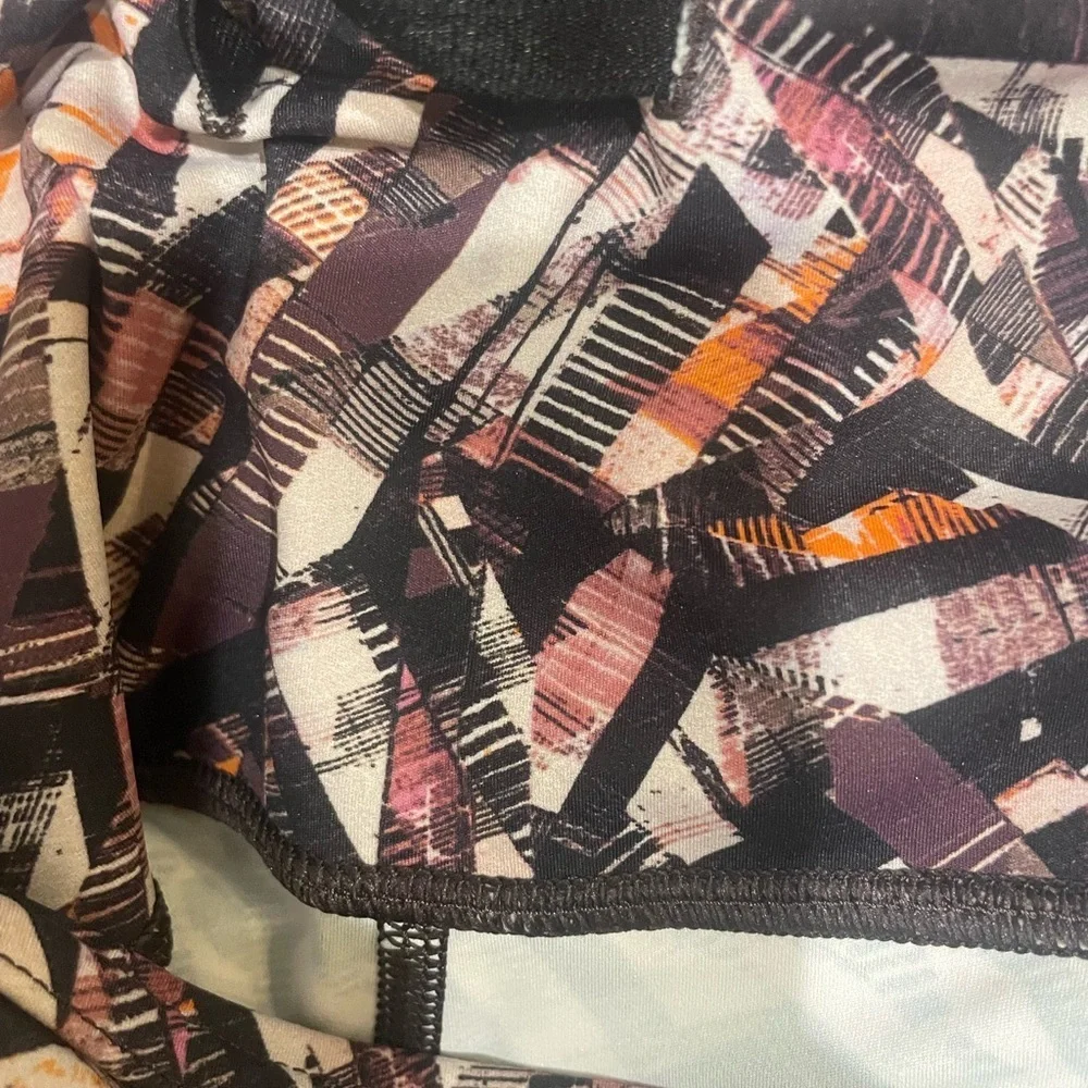 Lululemon Wunder Under Crop Leggings Size 4 Abstract Print Mid Rise